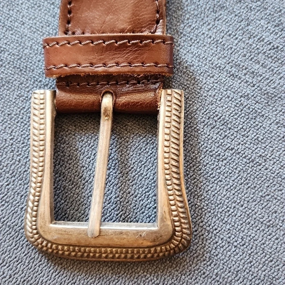 Braided genuin brown braided leather belt with silver tone details sz M